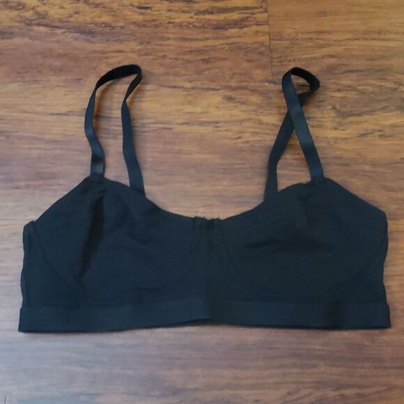 Colsie Womens Black Basic Chic Edgy Classic Festival Layer Bralette Size Medium - Picture 1 of 3